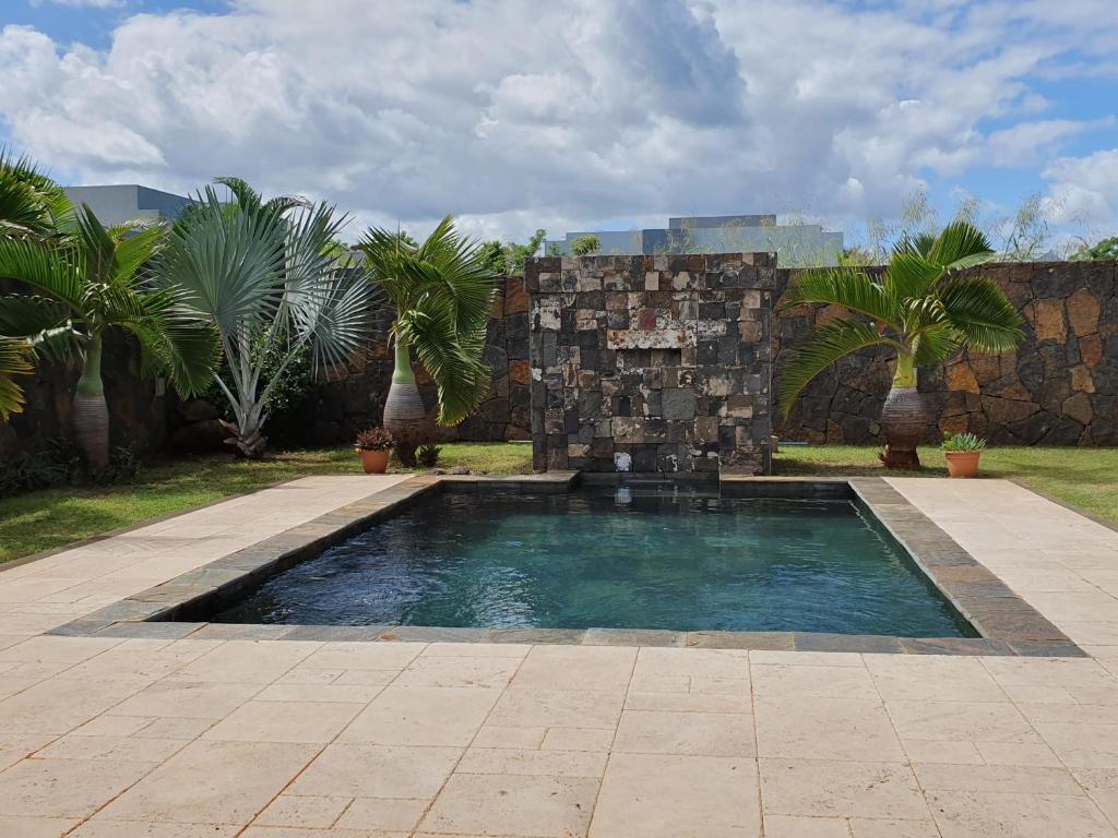Stunning and Luxurious Villa at Royal Park Balaclava