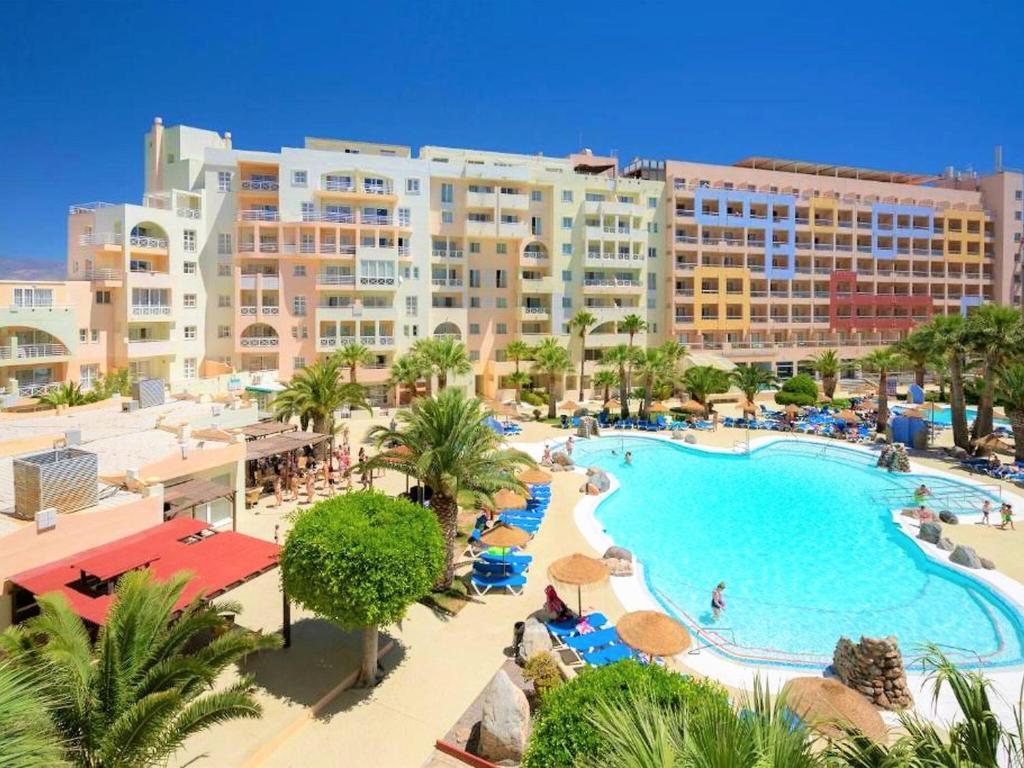 Attractive holiday home in Roquetas de mar surrounded by beaches