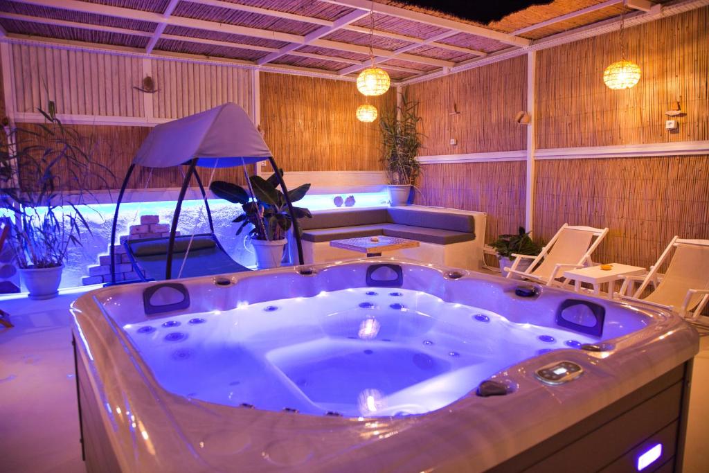 Porfyra Suite & Spa 1