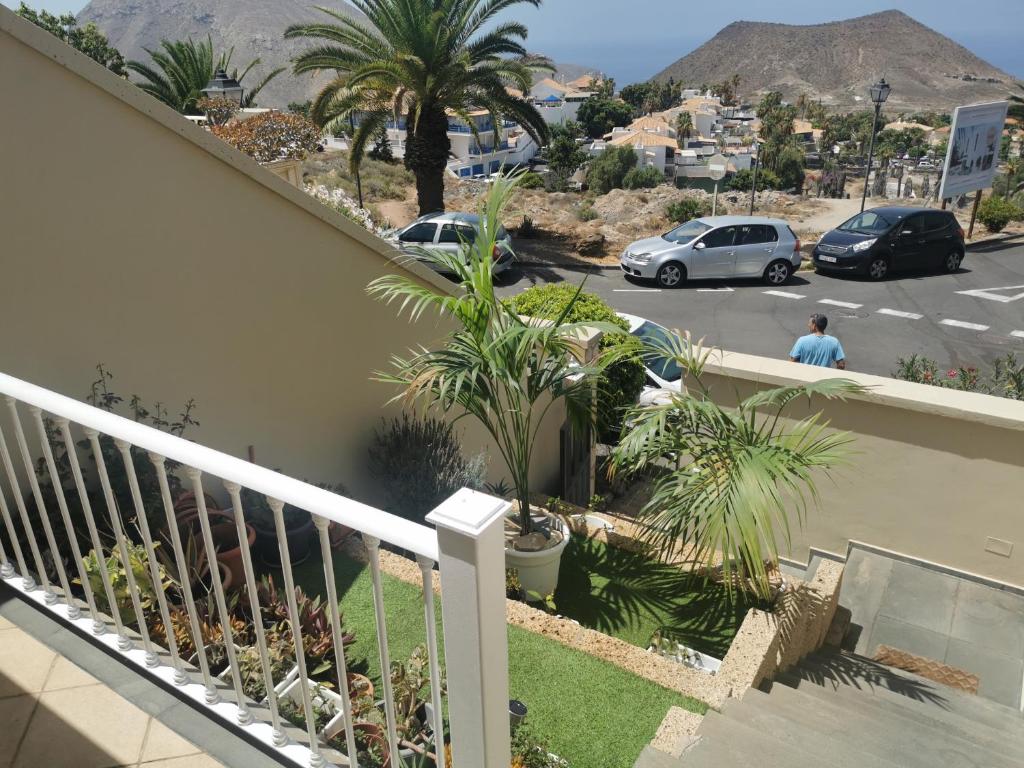 Relax and Enjoy in Tenerife Sud!