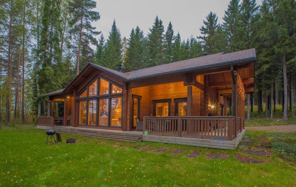 Luxury lakeside house on Saimaa