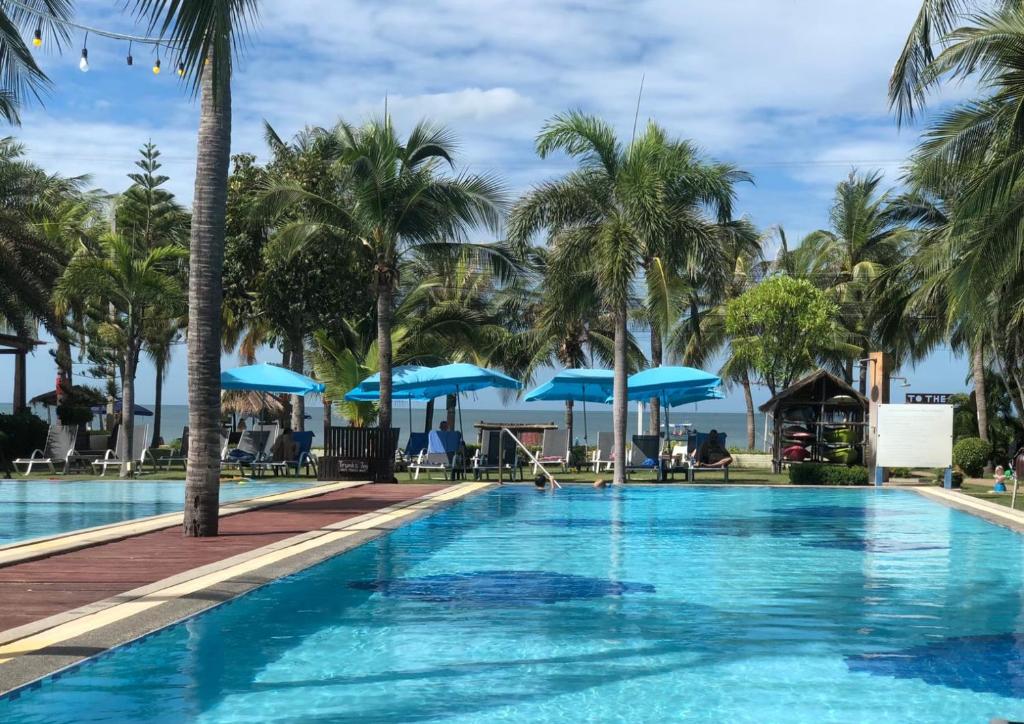 Dolphin Bay Beach Resort