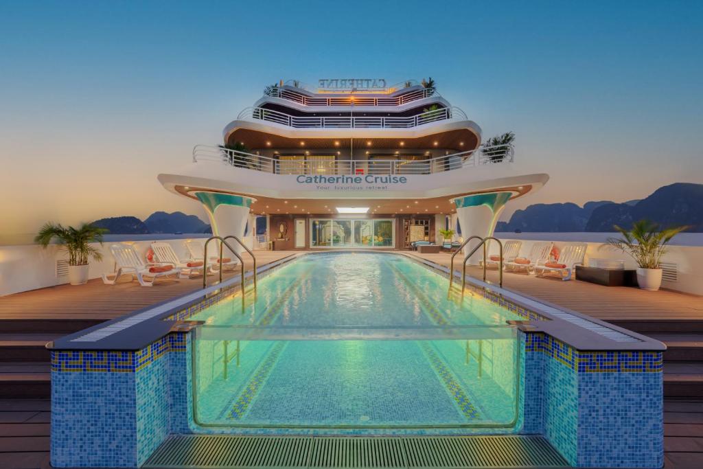 Catherine Cruises