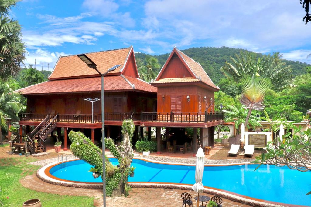 YOGA PALM HOUSE Kep