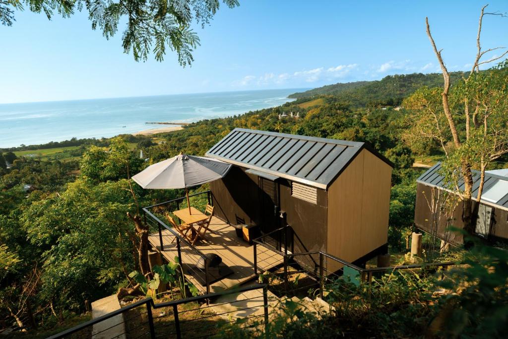 Bobocabin Bunaken Hills, Manado