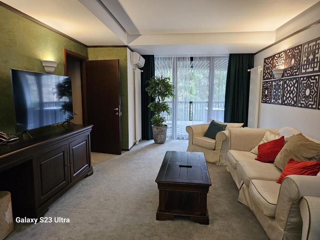 Apartament 508-Aparthotel Alpin Poiana Brasov- acces la piscină gratuit