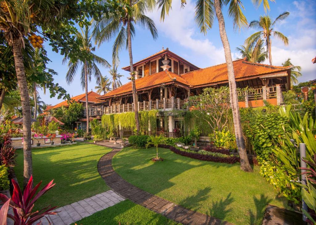 Nugraha Lovina Seaview Resort & Spa