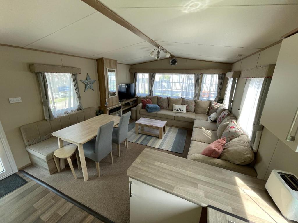 Coastal Retreat a gorgeous 3 bedroom Caravan B46