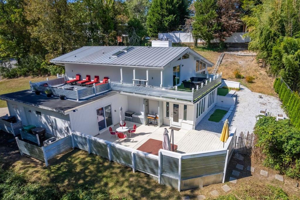 Upscale Modern Home with perfect triad location