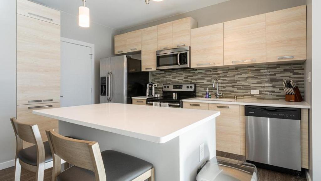 Landing Modern Apartment with Amazing Amenities (ID8359X76)