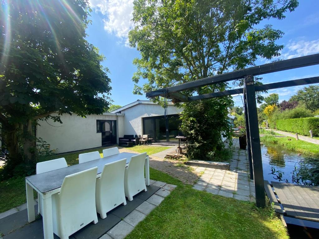 Bungalow Haarlem Amsterdam with jacuzzi