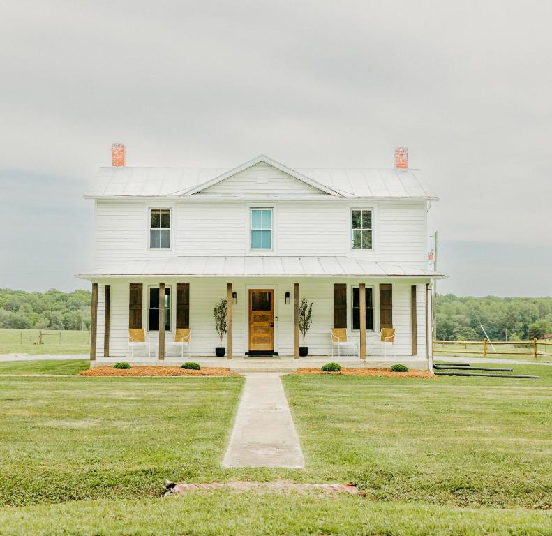 The Farmhouse At Oak Creek Farm