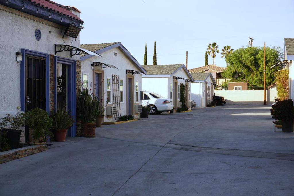 Route 66 Motel - Rialto