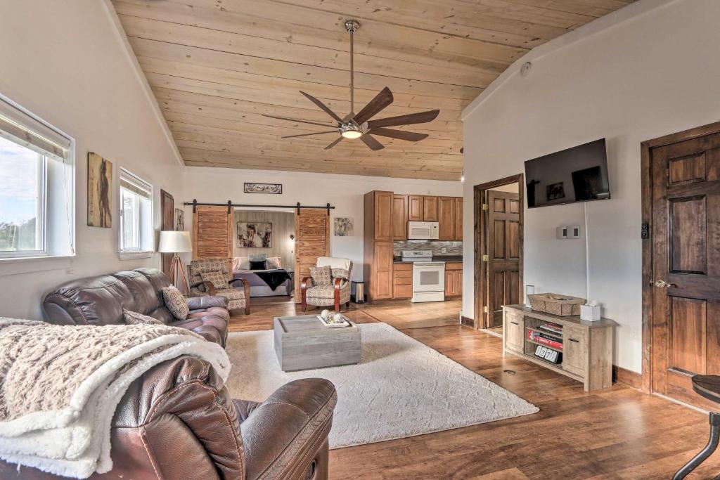 Pet-Friendly Retreat on a Horse Breeding Farm!