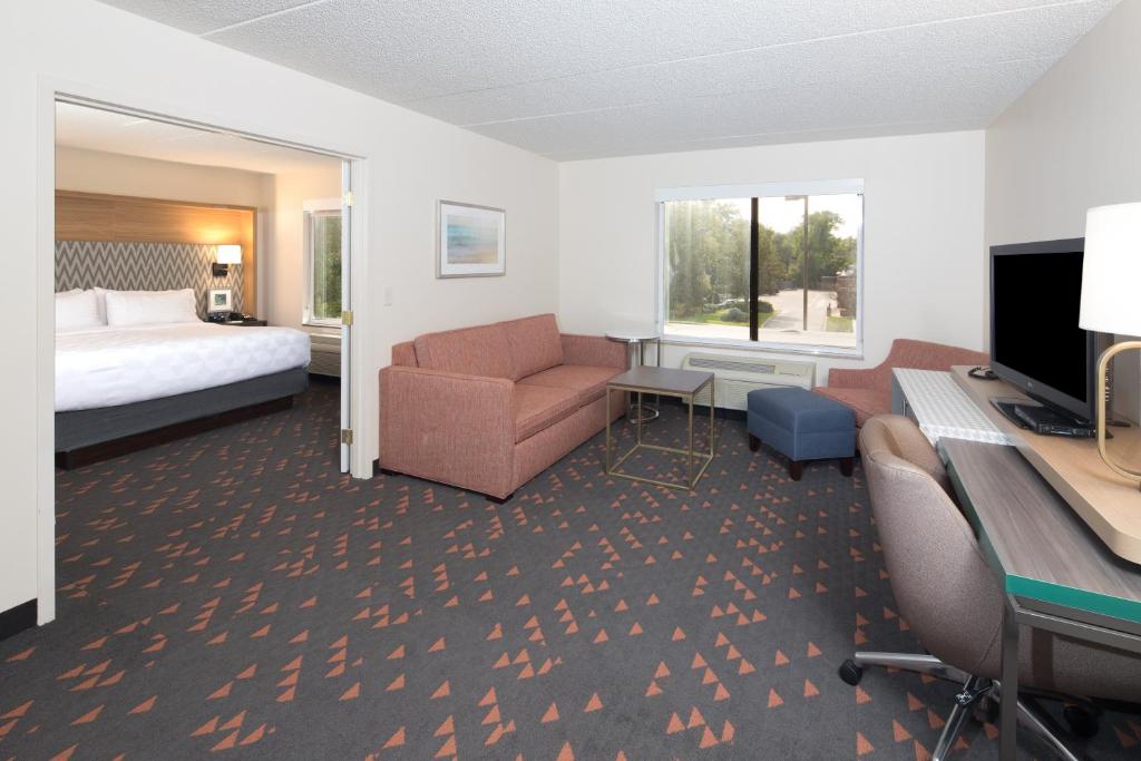 Holiday Inn Hotel & Suites Ann Arbor University of Michigan Area, an IHG Hotel