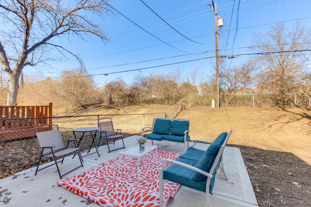 Pet-Friendly Getaway - Walk to Quail Creek Park