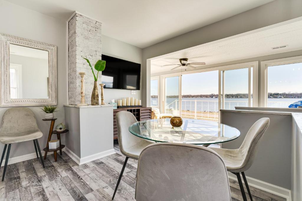 Waterfront Buckeye Lake Home with Deck and Dock!