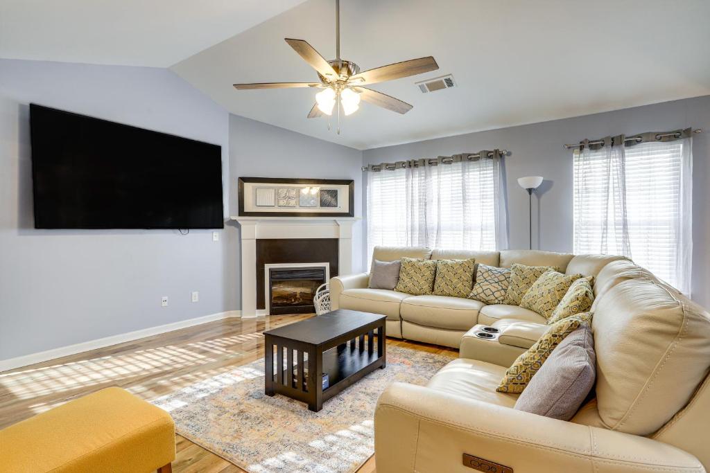 Fayetteville Vacation Rental about 24 Mi to Atlanta!