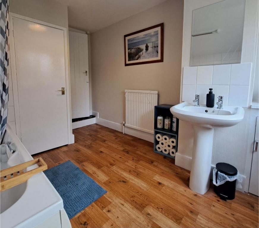 Generous 3 bed in the heart of the village