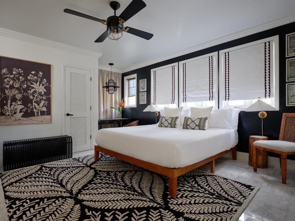 Puakenikeni Suite - Secluded Stay, Free Breakfast!